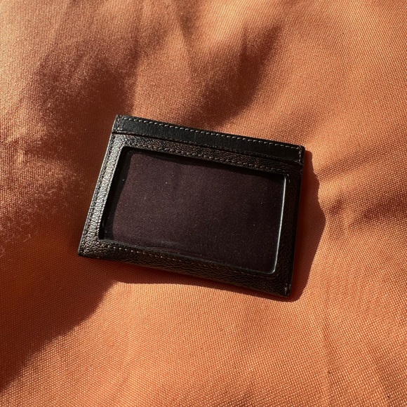 Brown leather, gold emblem - Picture 2 of 2